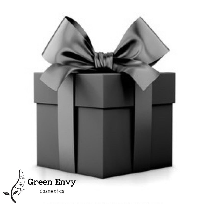 LOVE & ROMANCE- GIFT SET – GreenEnvyCosmetics