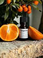 Load image into Gallery viewer, TANGERINE ESSENTIAL OIL, PURE THERAPEUTIC GRADE - CALMING, CLARIFYING, WARMING, UPLIFTING
