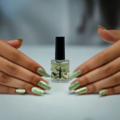 CUTICLE AND NAIL OIL