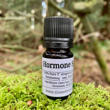 Load image into Gallery viewer, HORMONE SYNERGY- ESSENTIAL OIL BLEND FOR PERIMENOPAUSE
