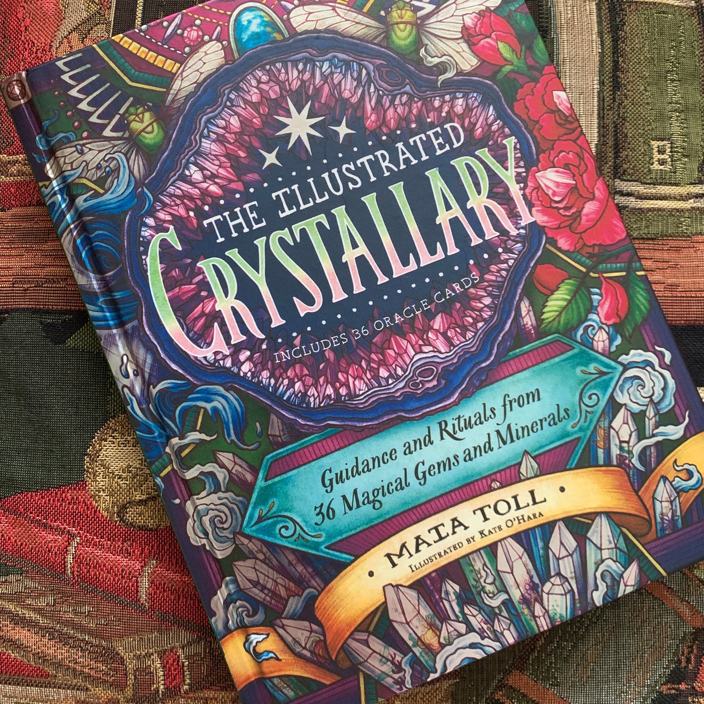Illustrated Crystallary (Hardcover) + 36 Oracle Cards Guidance and Rituals from 36 Magical Gems and Minerals