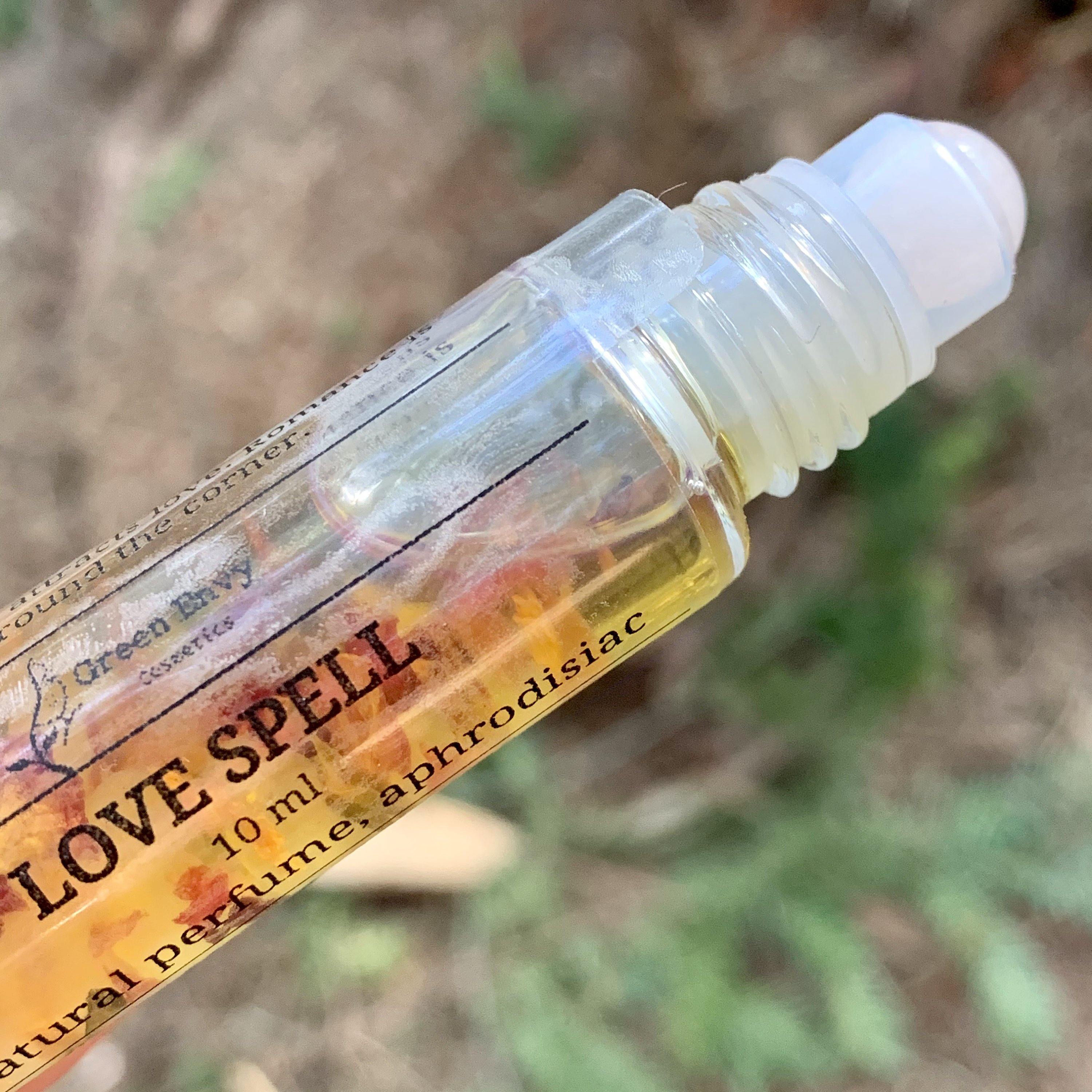 LOVE SPELL- ROSE QUARTZ ROLL ON OIL PERFUME – GreenEnvyCosmetics
