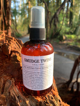 Load image into Gallery viewer, SMUDGE TWINS- SAGE AND PALO SANTO SMUDGE SPRAY
